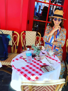 ეკა კახიანმა დედა დაბადების დღეზე პარიზში წაიყვანა