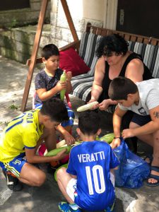 "ეჰ, სად ვართ და სად უნდა ვყოფილიყავით იდეაში ამ ცხელ ზაფხულს" - დათის დედის ემოციური პოსტი