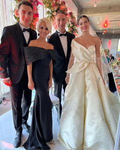 პოლიტიკოსები, მოდელები და დიზაინერები ქორწილში - ნახეთ, ვინ ესწრებოდა ლიზა ჩიჩუას და ირაკლი მაქაცარიას საქორწინო ცერემონიას