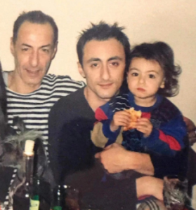 „18 წლის შემდეგ...“ - ყიფშიძეების ოჯახური ფოტო