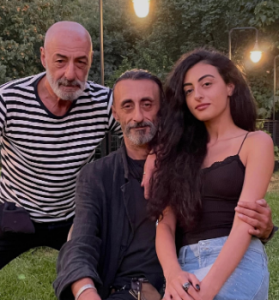 „18 წლის შემდეგ...“ - ყიფშიძეების ოჯახური ფოტო