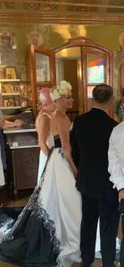 რუსი "კანონიერი ქურდისა" და ქართველი ქალის გრანდიოზული ქორწილი თურქეთში - დრესკოდი სტუმრებისთვის, ქართული სუფრა და ზეიმი ორი დღე