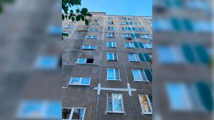 სასტიკი მკვლელობა და ძმისთვის გაგზავნილი უცნაური შეტყობინება - მამაკაცმა ჯერ დედა მოკლა, ცხედარი ბინაში ჩაკეტა, შემდეგ კი თავი მოიკლა