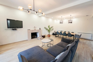 ნახეთ ლალი ტოტიკაშვილის დახვეწილი აგარაკი ლისზე