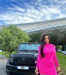 შორენა ბეგაშვილის ახალი ავტომობილი და ძვირადღირებული სანომრე ნიშანი