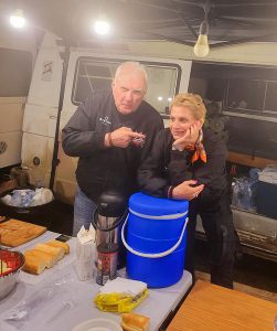 “არ მჩვევია ჩემს გვერდით მჯდომ მამაკაცზე წერა, მაგრამ ამჯერად ტრადიციას დავარღვევ…” – ლალი მოროშკინა