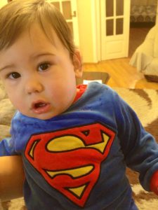 "დროის მანქანა უნდა შევქმნა შენთვის, დე..."- რას აქვეყნებს 8 წლის დათის დედა