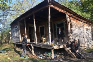 დამოუკიდებლად გადაადგილება არ შემიძლია, რომ მეუღლეს დავეხმარო, ვხედავ, რამდენს აკეთებს - სევდიანი ისტორია წყვილზე, რომელსაც ცრემლების გარეშე ვერ წაიკითხავთ