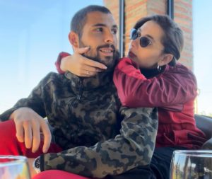 Photos: "არაფერია შენზე ლამაზი და სრულყოფილი ამ ჯუნგლებში" - თაკო ტაბატაძე საყვარელ მამაკაცთან ერთად