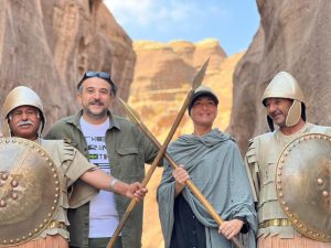 ნიკოლოზ წულუკიძე და მისი მეუღლე აქლემებით და ვირებით იორდანიაში - ფოტოები ულამაზესი პეტრადან