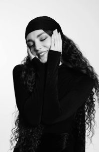 “სილამაზე საქართველოდან” – ნანა სტამბოლიშვილის ახალმა ფოტოსესიამ ყველა აალაპარაკა