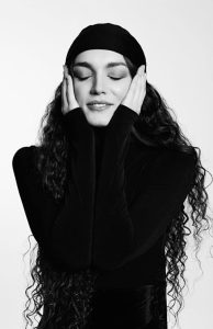 “სილამაზე საქართველოდან” – ნანა სტამბოლიშვილის ახალმა ფოტოსესიამ ყველა აალაპარაკა