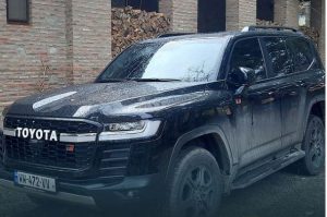 ნახეთ როგორ გამოიყურება ხაშურის ეპისკოპოსის ახალი ჯიპი "Landcruiser 300"
