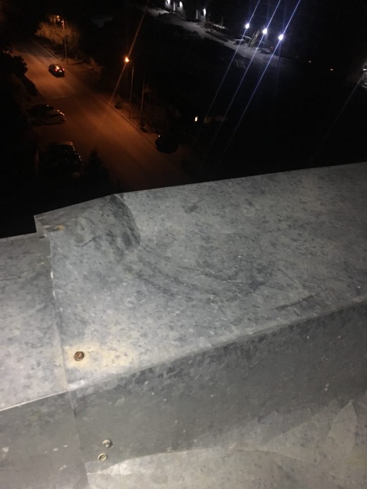 რა მტკიცებულებები იპოვეს ვარკეთილში მოზარდის გარდაცვალების ადგილზე (ფოტოები)