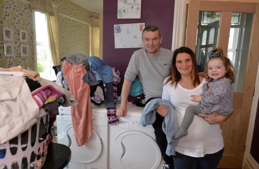 ბრიტანული ოჯახი 22-ე შვილს ელოდება