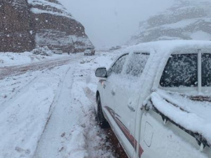 (VIDEO) საუდის არაბეთში მოთოვა - ნახეთ ვიდეო, რომელიც მთელ მსოფლიოში ვირუსულად გავრცელდა