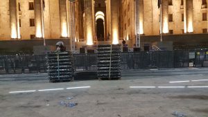 (ფოტო/ვიდეო) თავისუფლების მოედანზე “ნაცმოძრაობის” აქციას მხოლოდ მუსიკოსები შემორჩნენ