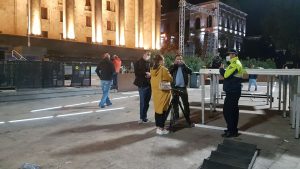 (ფოტო/ვიდეო) თავისუფლების მოედანზე “ნაცმოძრაობის” აქციას მხოლოდ მუსიკოსები შემორჩნენ