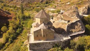 "აბა, ამას თუ მისდგებიან ბულდოზერებით" – რა ფოტოებს აქვეყნებს ბაია პატარაია