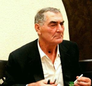 (ფოტო) ვინ არის ე.წ. კანონიერი ქურდი „აფაქელა“, რომლის სახელით ბიზნესმენს ფულს სძალავდნენ