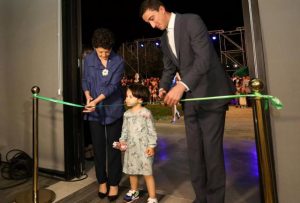 „გილოცავთ კალანდას" - თეა წულუკიანის მეუღლე შვილის ფოტოებს აქვეყნებს