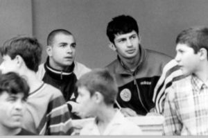 "აუ რანაირი ბავშვი იყავი..." - კალაძე თინეიჯერობის ფოტოს აქვეყნებს