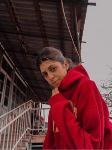 (ფოტო) 17 წლის ლიზი, რომელიც სამი თვის წინ ავარიაში მოყვა, გარდაიცვალა