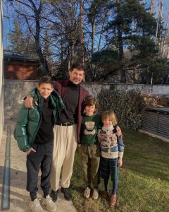 „ჩემი ბიჭები ძალიან სწრაფად იზრდებიან...“ - ანუკი არეშიძის ოჯახური ფოტოები