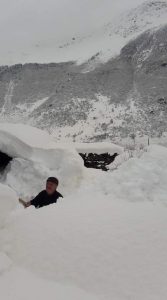 დღის ფოტო, რომელიც აუცილებლად უნდა ნახოთ - დიდთოვლობა სვანეთში