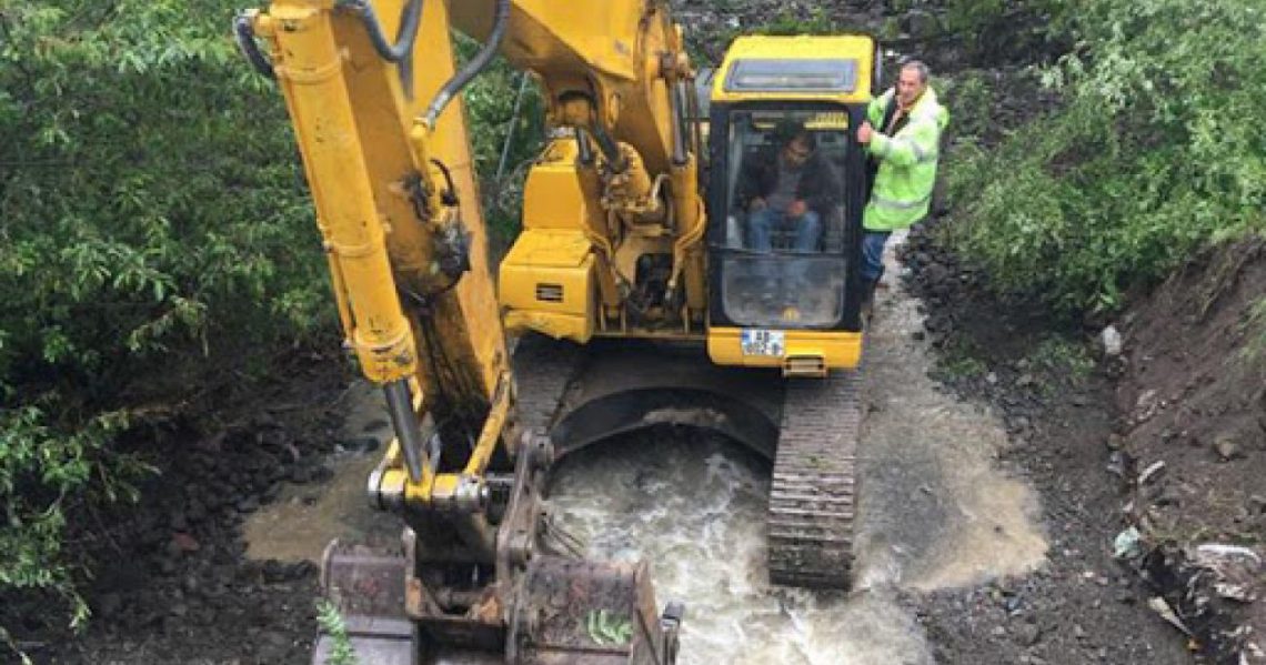 ადიგენის მუნიციპალიტეტის ექსკავატორმა 2 საათში 720 ლიტრი საწვავი მოიხმარა