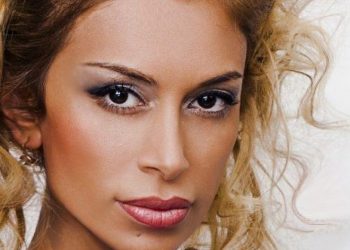 ბოდიშს ვუხდი ყველა 40-ს გადაცილებულ ადამიანს – რას ნანობს ხატია სიჭინავა