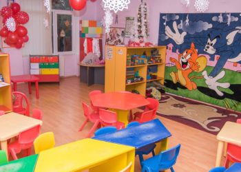 აღმზრდელმა 3 წლამდე ბავშვზე იძალადა – რა მოხდა 128-ე ბაღში?