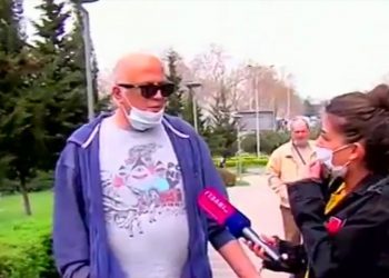 (VIDEO) რა შენი ტრ**ის საქმეა, ლაწირაკო შენ… მოდიხარ, ამხელა კაცს მაწუხებ – უცნობის აქციის მონაწილე ჟურნალისტს