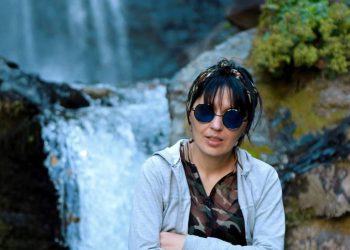 “თქვე არასწორებო და არაკომპეტენტურებო..” – ცირა ბზიშვილის კრიტიკა მედიას