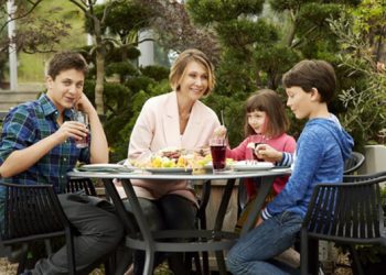 წილოსანი: “თუ ქმარი ასეთი არჩევნის წინაშე დამაყენებდა, არ გამოვრიცხავ, რომ კარიერა ამერჩია”