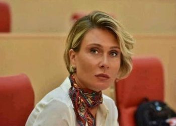 ნინო წილოსანი ქმარს დაშორდა – ადამიანების ცხოვრება გარკვეული ეტაპებისგან შედგება