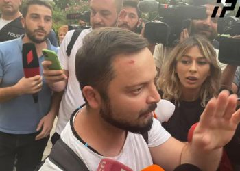 მორიგი თავდასხმა – პარლამენტთან “პალიტრანიუსის” ოპერატორს ფიზიკურად გაუსწორდნენ