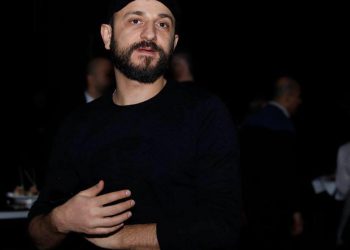 ჩემი გეი ნაცნობები ჰომოფობიურ პოსტებს დებენ – სტეფანე