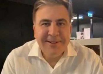 “ჩემი დიდი ბაბუის ადგილი ჩემმა ბიძამ, თემურმა დაიკავა” – ნახეთ, რა ფოტოებს აქვეყნებს მიხეილ სააკაშვილი