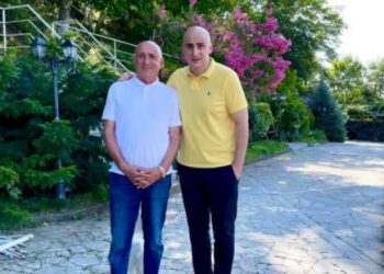 მისგან ვისწავლე როგორ უნდა გჯეროდეს წარმატების – ნიკა მელია მამას დაბადების დღეს ულოცავს