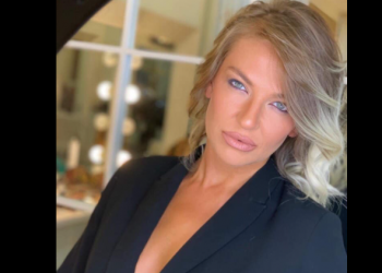 “დღე, რომ­ლი­საც ყვე­ლა­ზე მე­ტად მე­ში­ნო­და… ასე გა­და­წყვი­ტა მან და კა­რიც ჩა­კე­ტა, მა­პა­ტიე, რომ ვიბ­რძვი…” – ანი გიუნტერის ემოციური მიმართვა