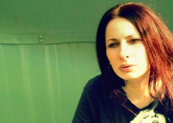 “ხვდებით ალბათ, როგორ ამომასხა და როგორ გულწრფელად მახატია… – ნაც-ქოცის მხსენებელი სი*ი კომპლექსარიკები არ გამომეხმაუროთ” – მაია დარსმელიძე