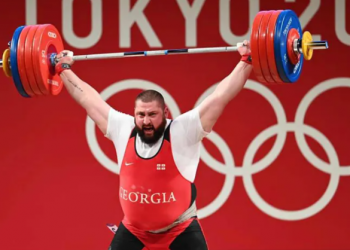 “რა სიამაყეა, რომ მსოფლიო შენს ჰიმნს უსმენს…”