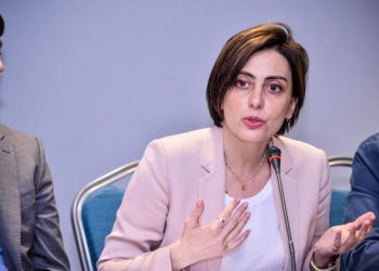 “არ ვიცი როგორ უნდა გამოვხატო… კანიც კი მტკივა” – ხატია დეკანოიძე