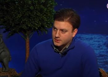 “მორჩა კინო! – გამწარებულია ყველაზე და ყველაფერზე, თავის მომხრეებზეც… თუ მცირე ანალიზს გავაკეთებთ მივხვდებით…” – შაქარიშვილი სააკაშვილზე