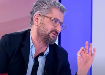 სამწუხარო სიმართლეა… მე მანდ ჩამომსვლელი არ ვარ, ბევრი არ დაგაკლდებათ, მაგრამ მაინც… არ მინდა ამის ყურება… ისედაც ბევრი დრო დავკარგე მის გარეშე – გვარამია