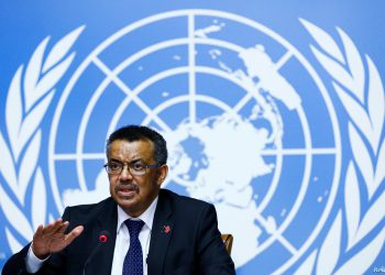 “რთული გადაწყვეტილებები, რომლებიც მისაღებია საკუთარი თავისა და სხვების დასაცავად” – ჯანმო ქვეყნებს მასშტაბური საახალწლო ღონისძიებების გაუქმებისკენ მოუწოდებს