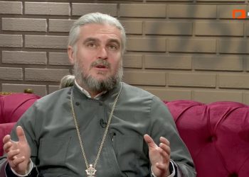 ეს მომენტი ძალიან მტკივა… – როდესაც დავკრძალე, საკუთარი ხელით დავაყარე მიწა, ჩემი ამბიციები თან წაიღო… – მამა შალვა კეკელია ჩვილის გარდაცვალებას იხსენებს