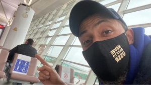 (ფოტო) პერიოდულად დგება და მამოწმებს, ხომ არ გადავხტი... - გიგა მაქარაშვილი წერს, რომ უთვალთვალებენ