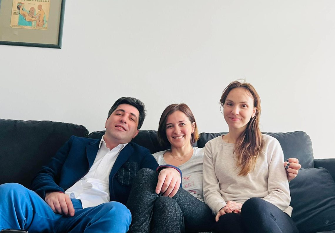 “შოკში ჩავარდა…” – უკრაინელი გოგონას ისტორია, რომელსაც ვახო სანაიას ოჯახმა უმასპინძლა